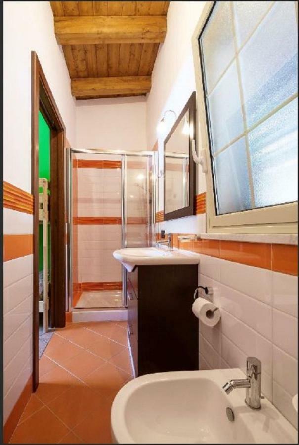 Rumah Saya Campofelice Di Roccella Buitenkant foto